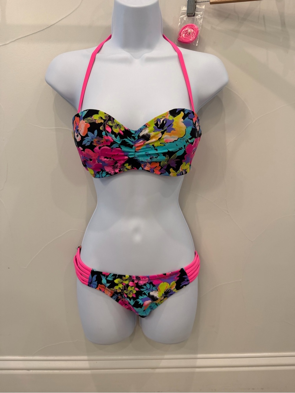 Xhilaration M Floral Bikini Hot Pink Multi-Strap Bandeau Swimsuit